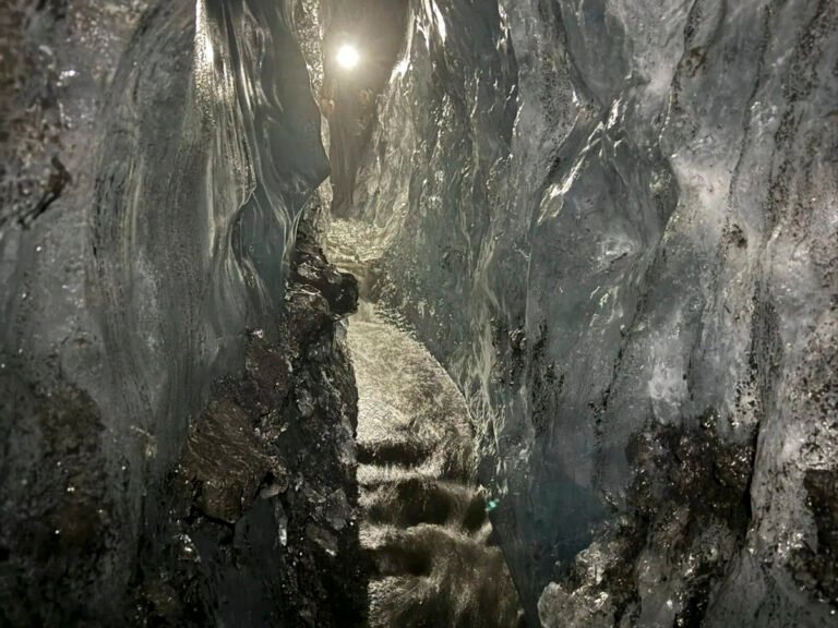 3 Day Winter Iceland Tour Ice Cave 3
