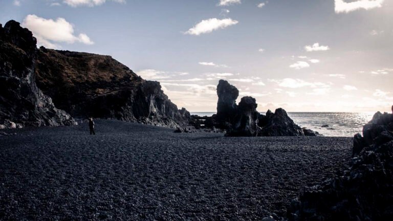 Djupalonssandur-black-sand-beach-Snaefellsnes-Peninsula-6126_edited