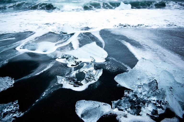 The-unique-beauty-of-Diamond-Beach-South-Iceland
