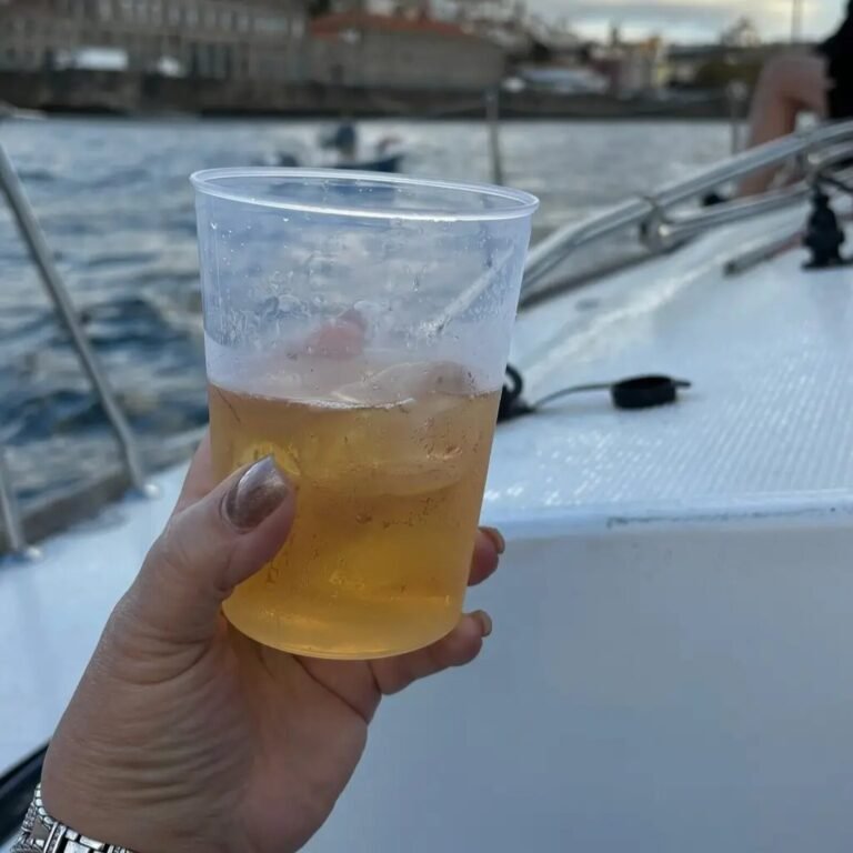 large-douro-sailing-sunset-experience-17